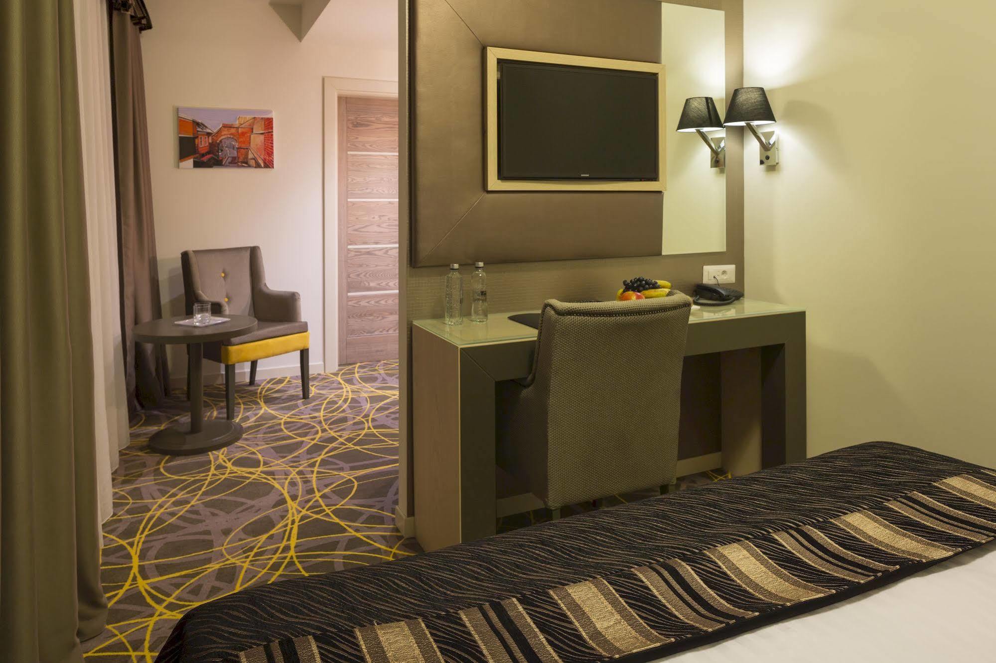 Exclusive Hotel & More Sibiu Eksteriør billede