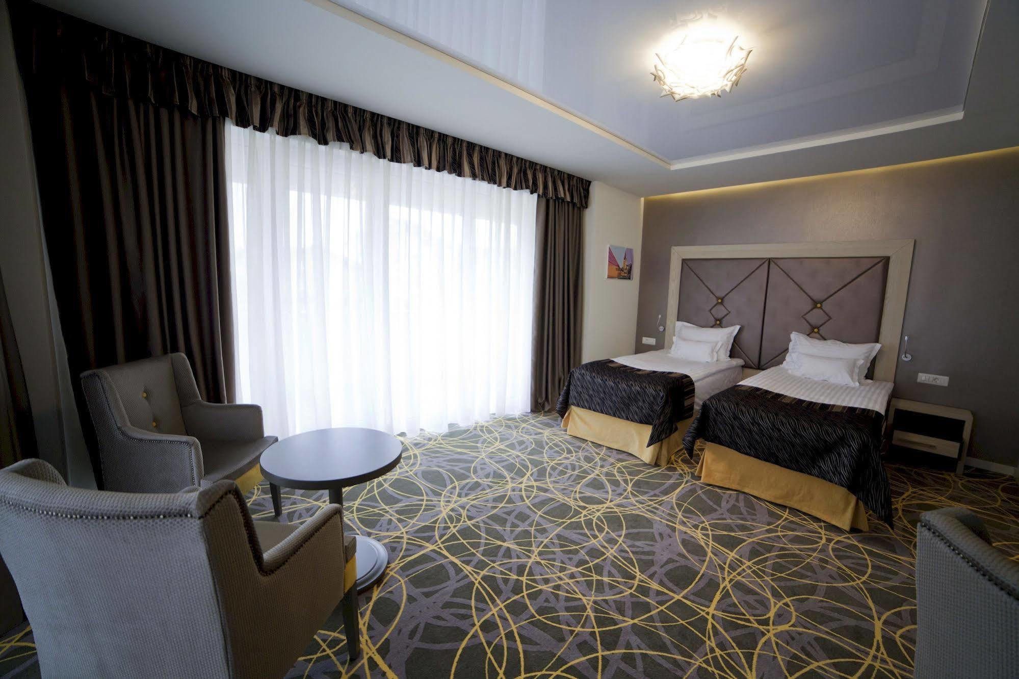Exclusive Hotel & More Sibiu Eksteriør billede