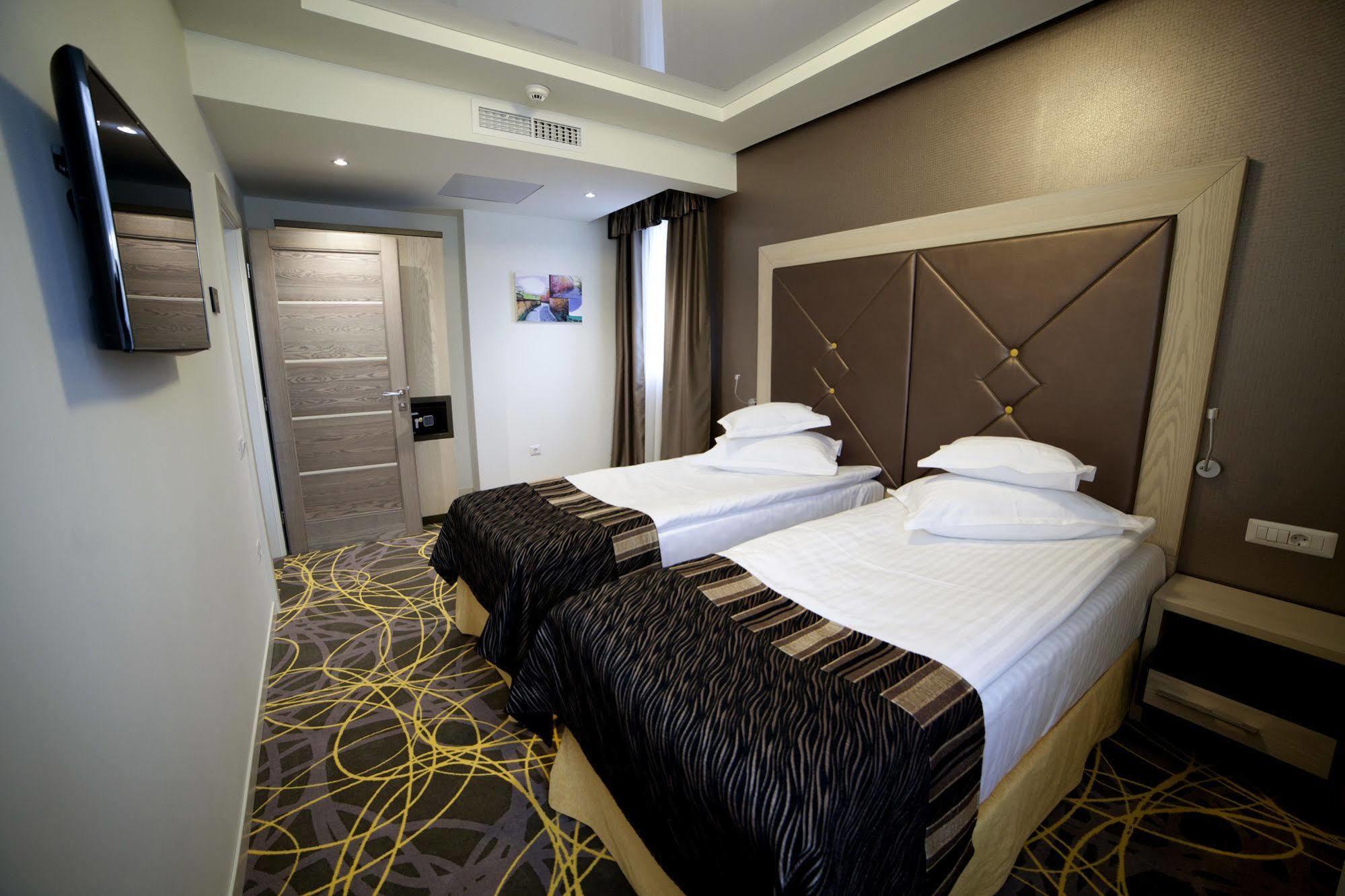 Exclusive Hotel & More Sibiu Eksteriør billede