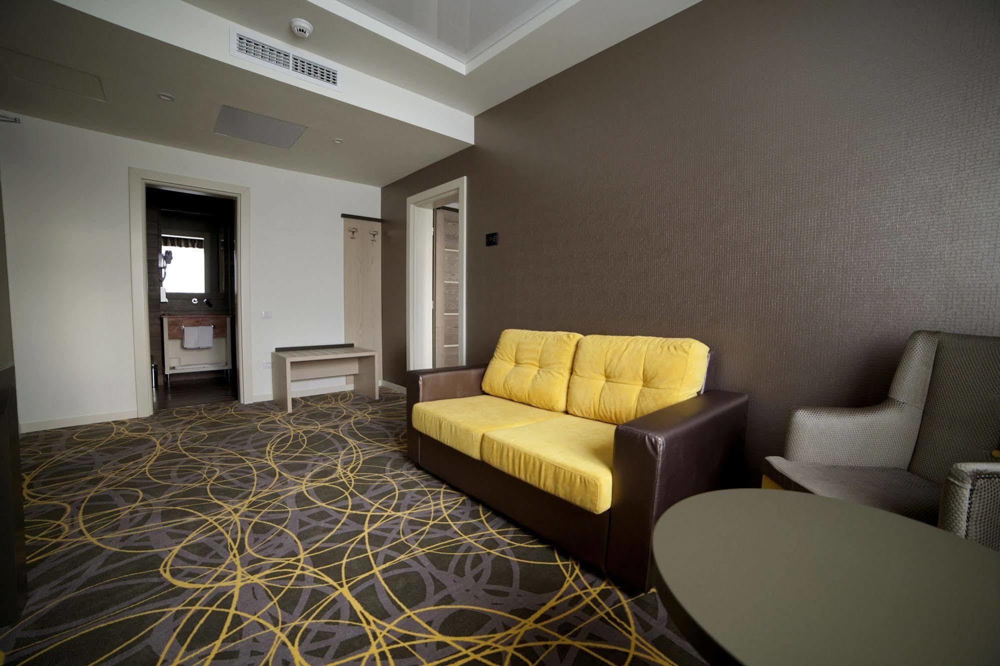 Exclusive Hotel & More Sibiu Eksteriør billede